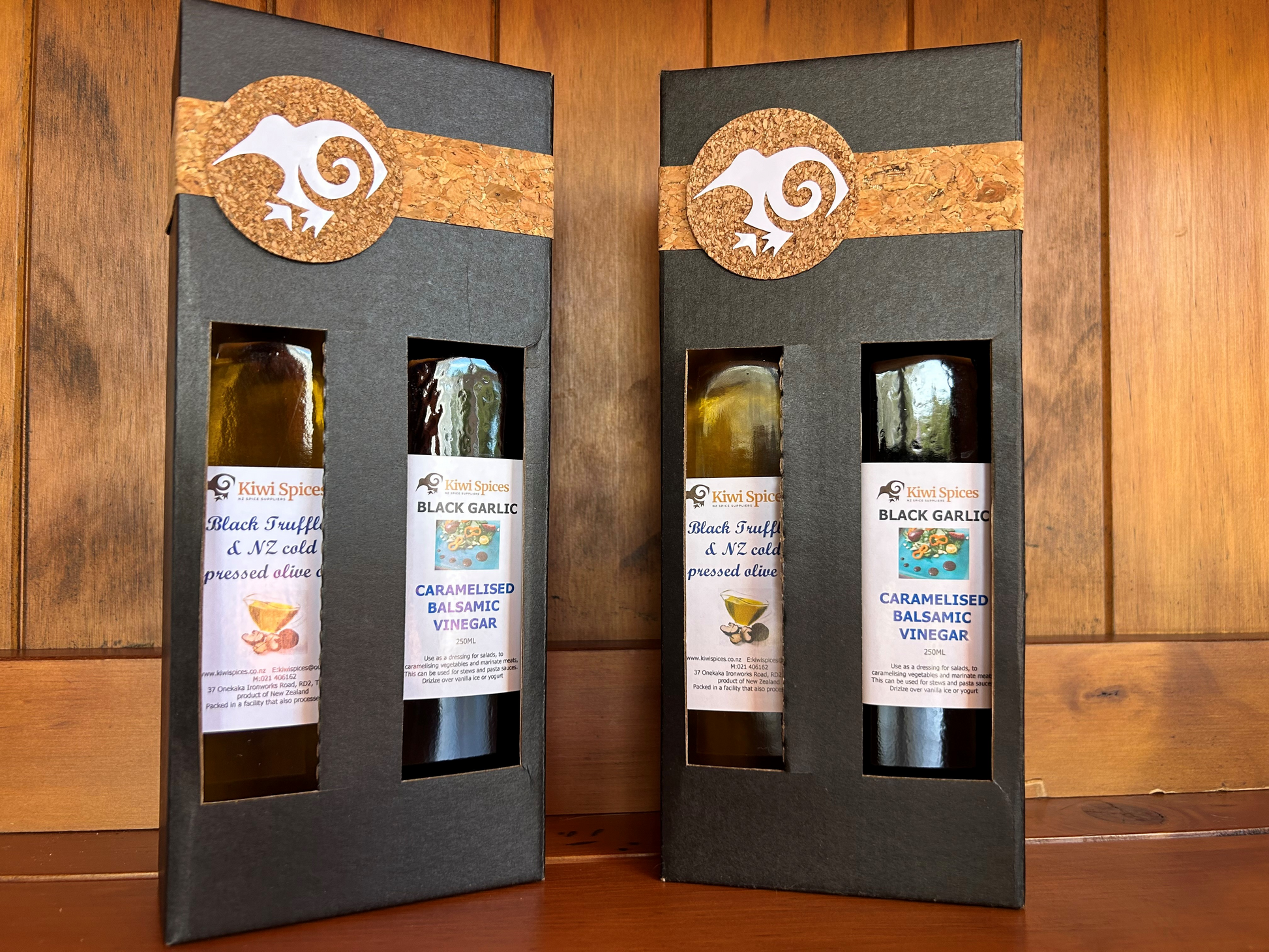 Gift Pack - Black truffle olive oil and black garlic balsamic vinegar - from Kiwi Spices